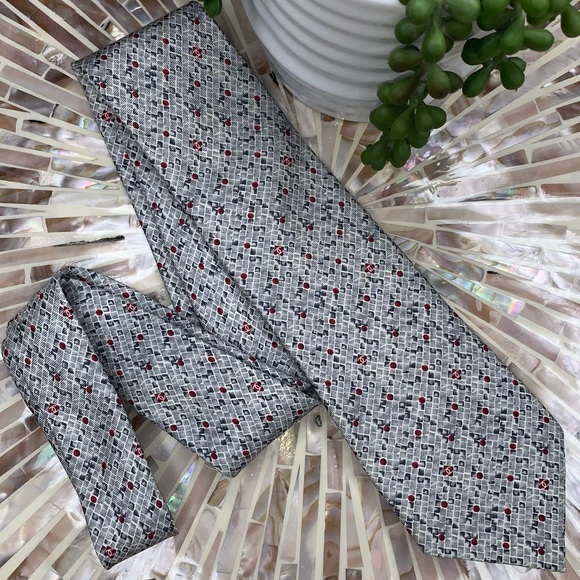 CHANEL 100% Silk Tie CC Logo Tie — Gray/Red/Black - Picture 3 of 14
